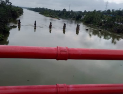“Pria yang melompat ke sungai Kampar jembatan rantau berangin kini telah di ketahui identitas ya”