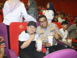 Jadikan Hari Penuh Senyum, Polres Kampar Nonton Bareng Film “Istimewa” Bersama Anak-anak SLBN Bangkinang Kota